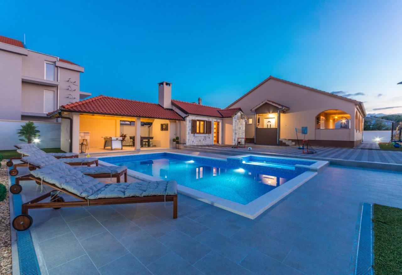 Villa Lucija Biograd Na Moru Luaran gambar