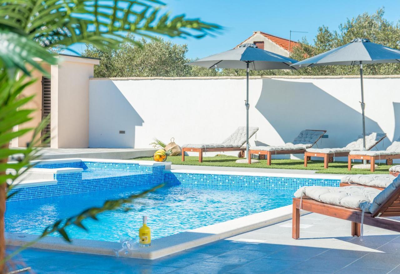 Villa Lucija Biograd Na Moru Luaran gambar