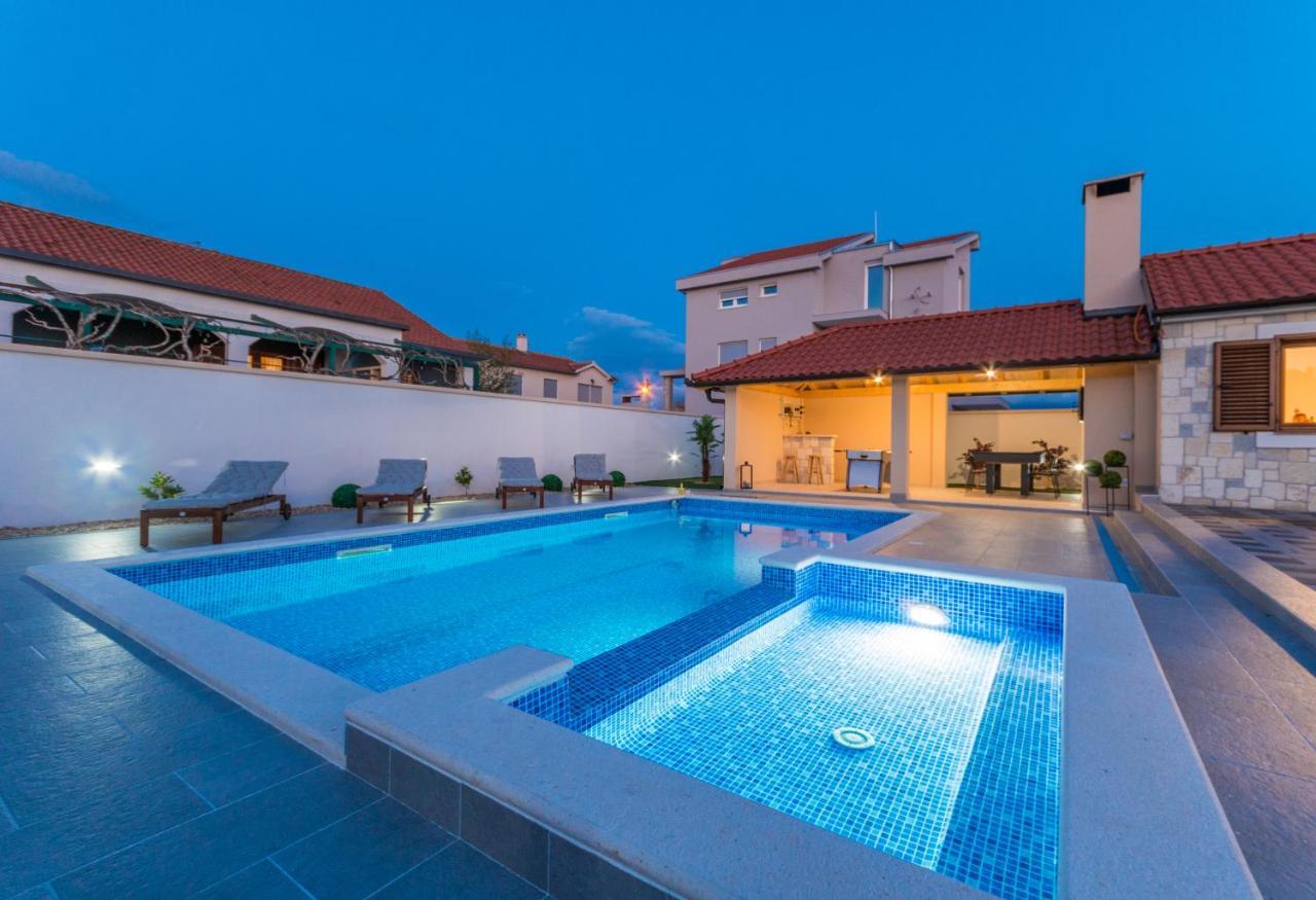 Villa Lucija Biograd Na Moru Luaran gambar