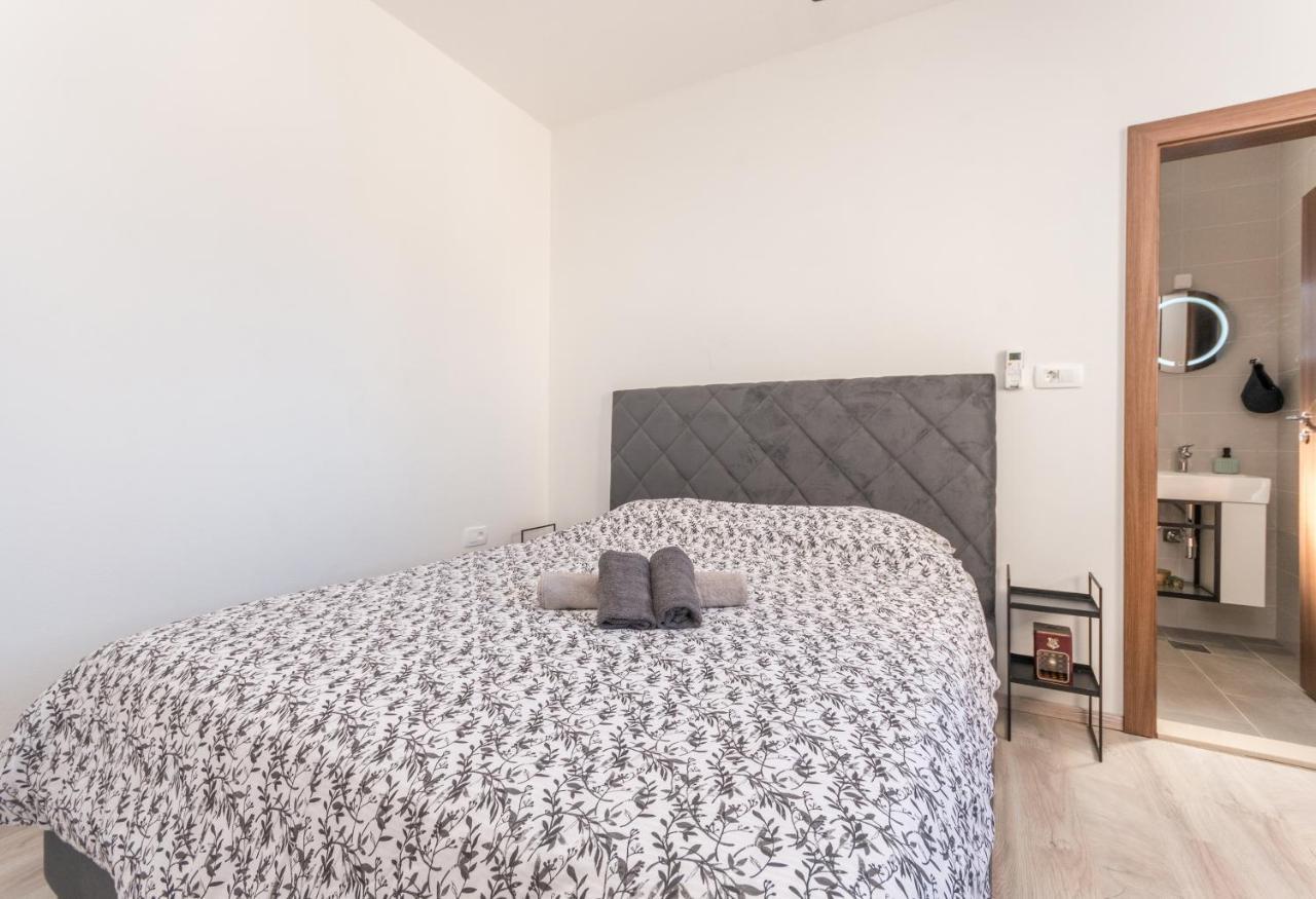 Villa Lucija Biograd Na Moru Luaran gambar
