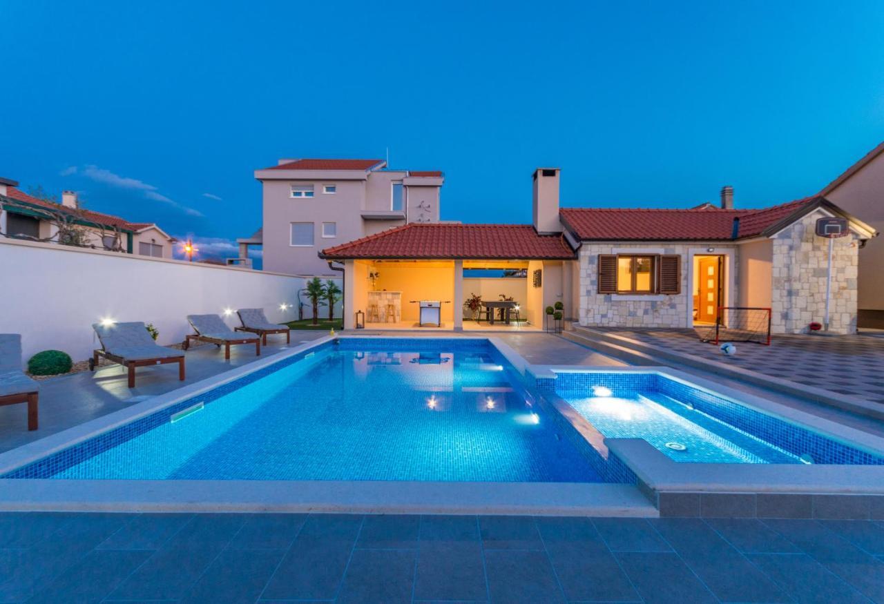 Villa Lucija Biograd Na Moru Luaran gambar