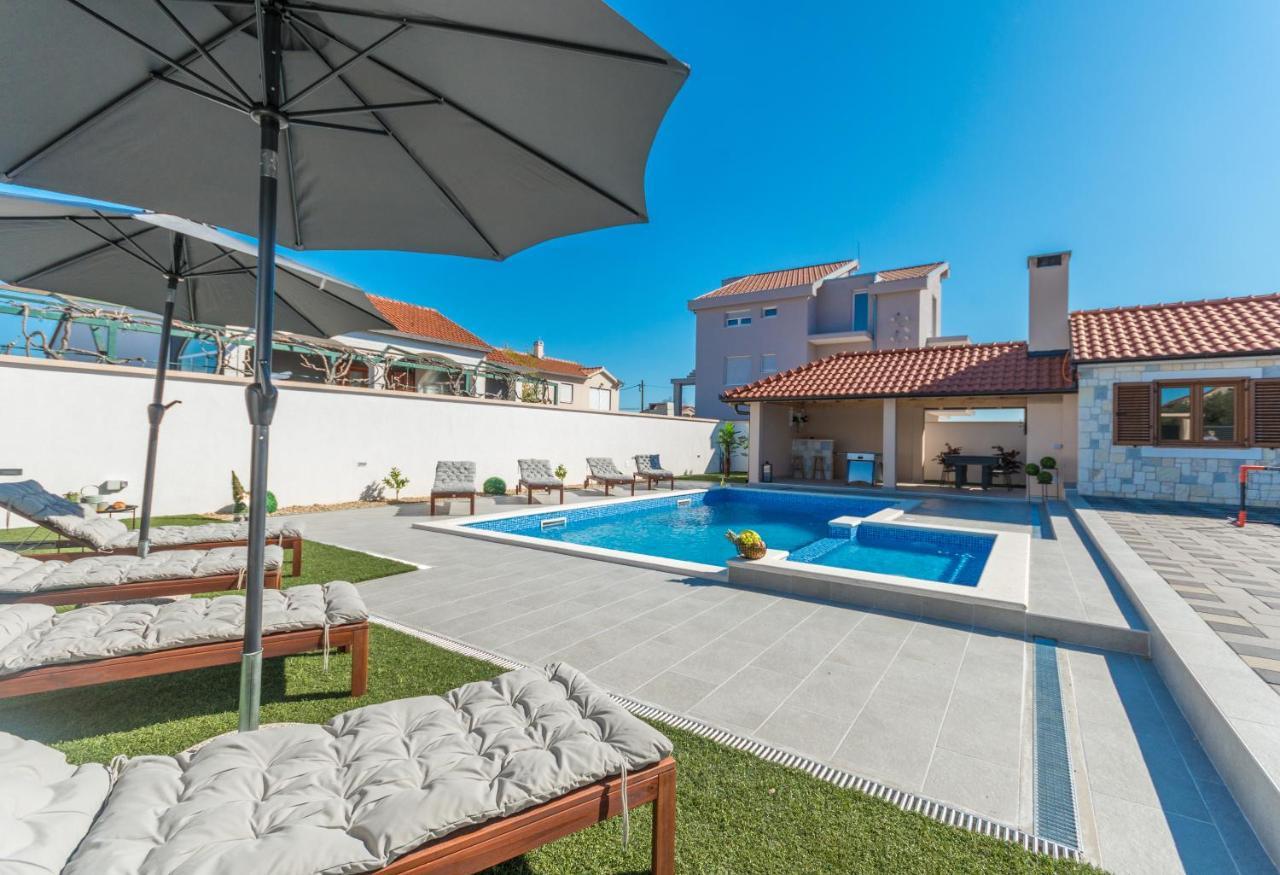 Villa Lucija Biograd Na Moru Luaran gambar
