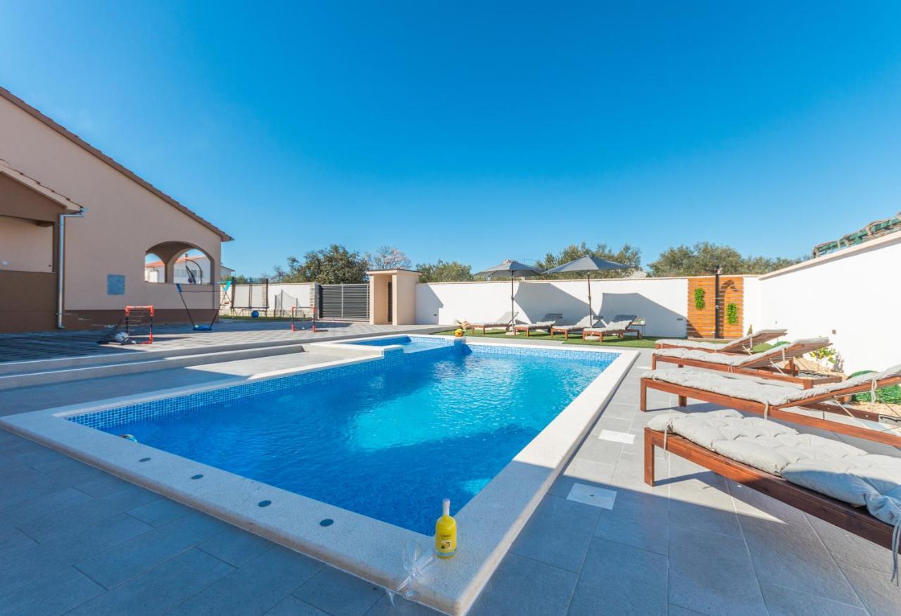 Villa Lucija Biograd Na Moru Luaran gambar