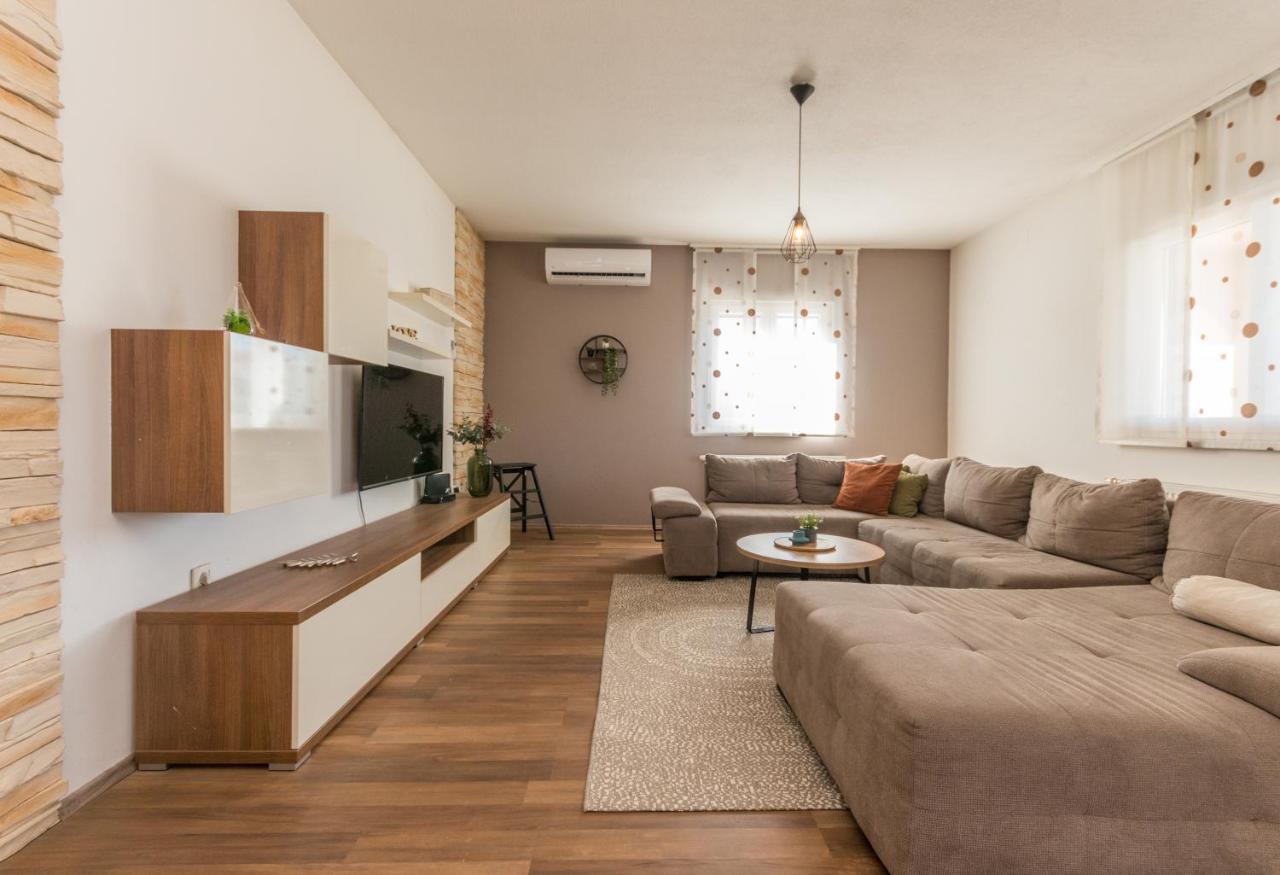 Villa Lucija Biograd Na Moru Luaran gambar